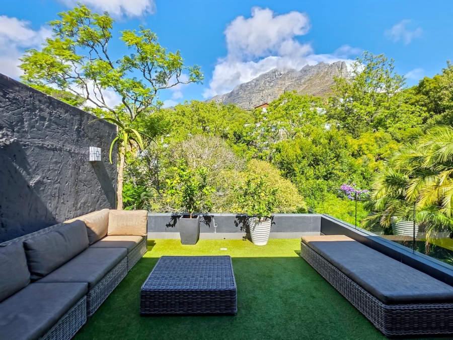 4 Bedroom Property for Sale in Higgovale Western Cape